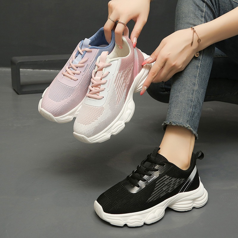Knit Fabric Lace Up Sneakers - 세련된 그라데이션 색상 디자인의 여성용 스니커즈,